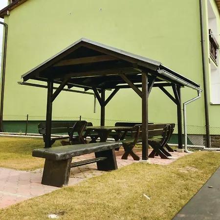 דירה Four Bedroom In Nová Lesná